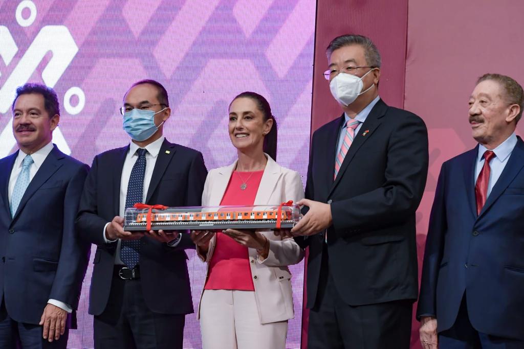 Realiza Claudia Sheinbaum banderazo de salida del primero de 29 trenes de la Nueva Línea 1 del Metro que serán los más modernos de México