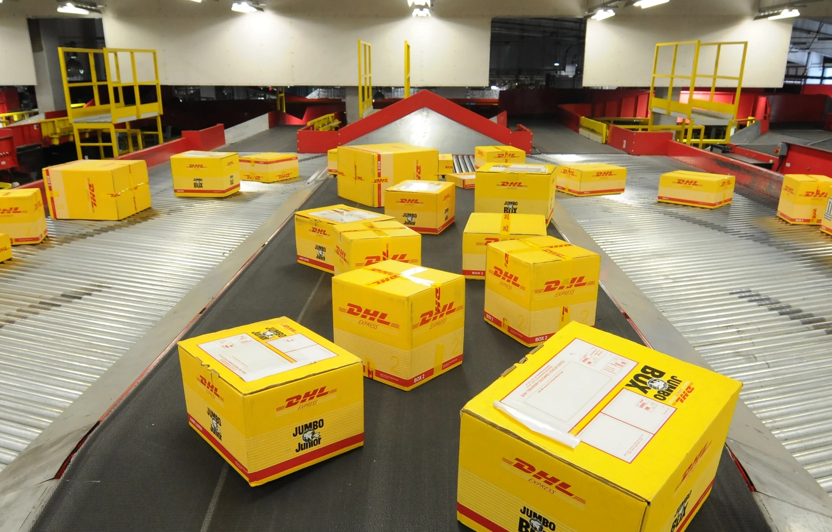 Inaugura Jefa de Gobierno HUB de DHL Express en la Ciudad de México