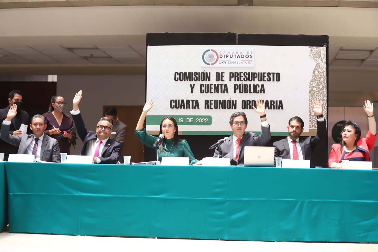 Crean la subcomisión de presupuesto con perspectiva de género, designan coordinadora a la diputada Laura Imelda Pérez segura