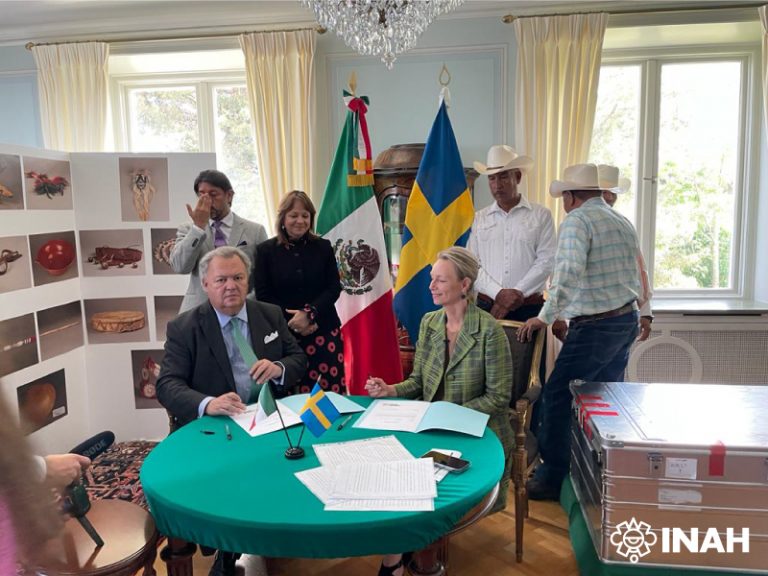 El Reino de Suecia devuelve la colección Maaso Koba, piezas rituales que fueron devueltas al pueblo yaqui.