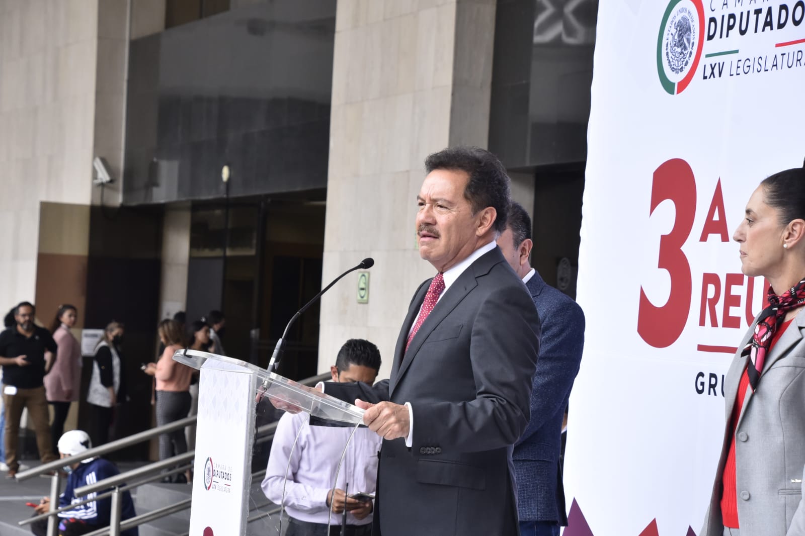 Sostiene jefa de gobierno de la CDMX diálogo con legisladores de Morena, de cara al próximo periodo ordinario de la lXV legislatura