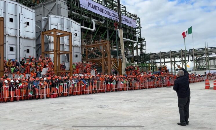 AMLO celebra asamblea con trabajadores de refinería de Tula, Hidalgo; destaca esfuerzo para alcanzar autosuficiencia energética