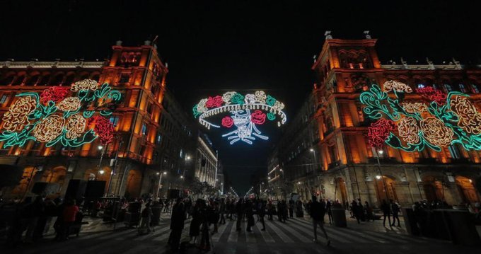 Enciende Claudia Sheinbaum primer alumbrado de Día de Muertos de la Ciudad de México
