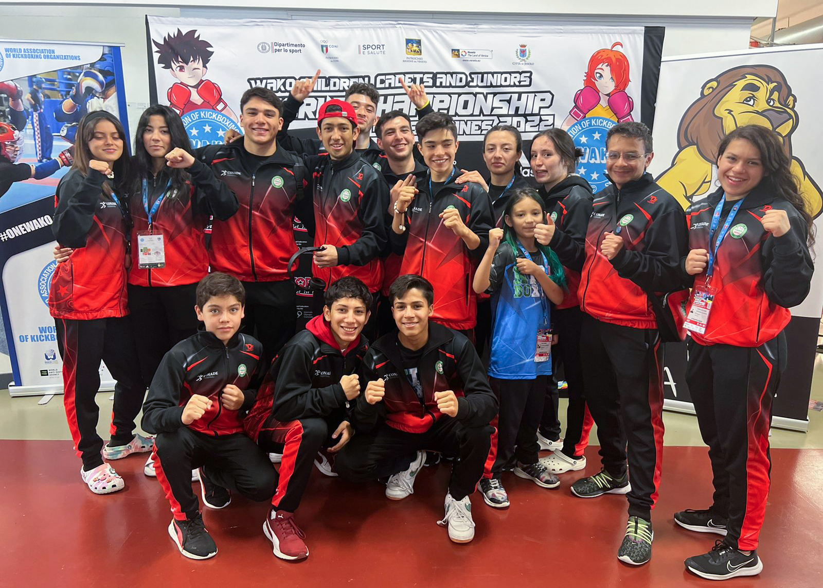 Selección Nacional de Kickboxing hace historia con 19 medallas en Mundial en Italia
