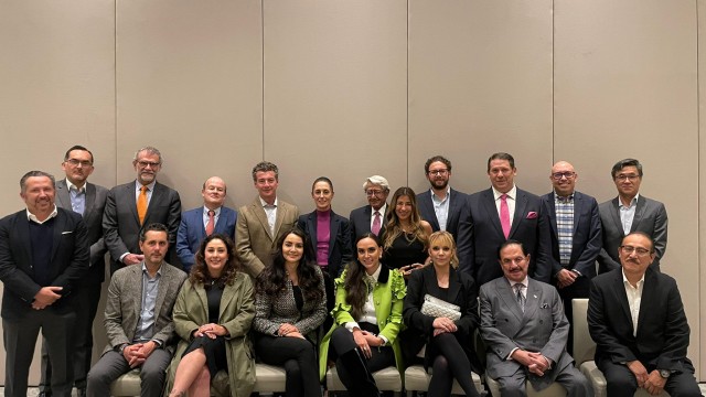 Sostiene Claudia Sheinbaum reunión con empresarios sobre creación de empleos en el oriente de la Ciudad de México