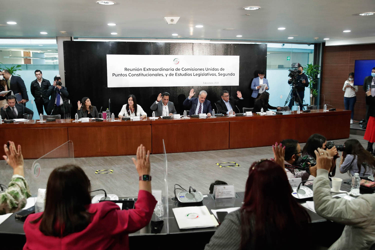 Aprueban en comisiones cambios a minuta para ampliar permanencia de FA en tareas de seguridad
