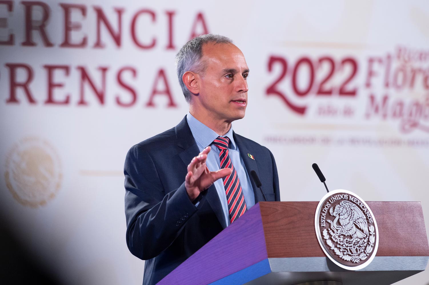 COVID-19 mantiene tendencia a la baja con niveles mínimos de casos