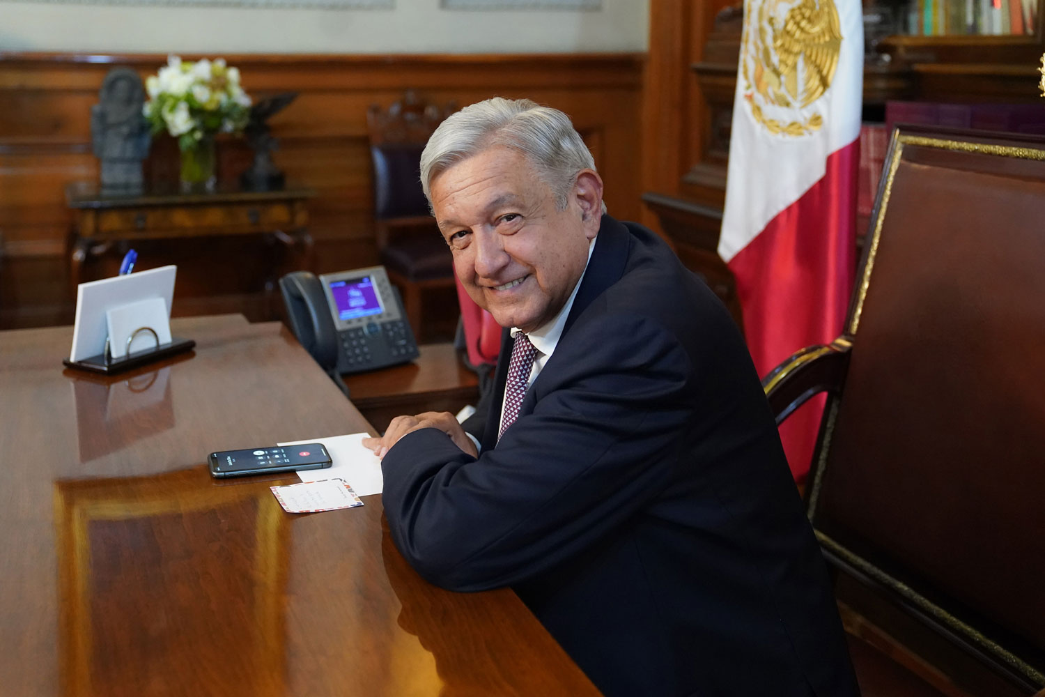 AMLO dialoga con Lula da Silva tras triunfo en elecciones de Brasil