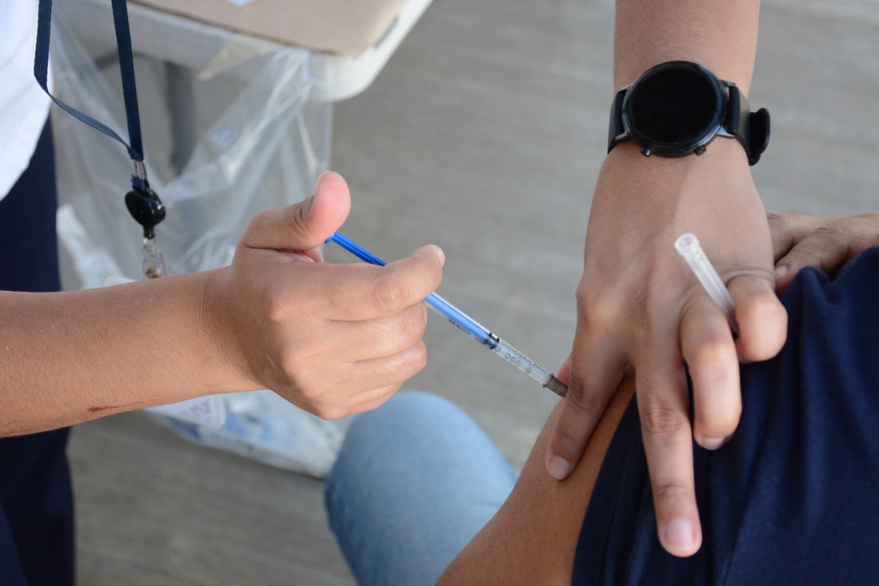 Arranca la campaña nacional de vacunación contra Covid-19 e influenza para la temporada invernal 2024-2025