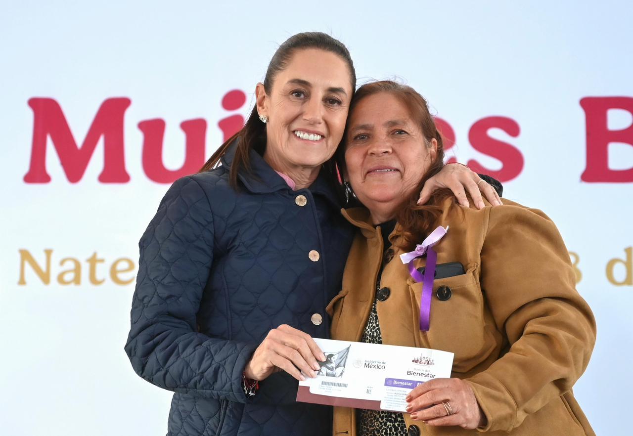 PRESIDENTA ENTREGA PENSIÓN MUJERES BIENESTAR EN ZACATECAS