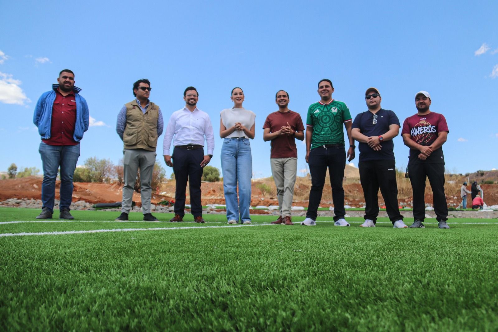 Pepe Saldívar y Sheinbaum llevan nuevas canchas de fútbol a la Unidad Deportiva de Guadalupe, Zacatecas