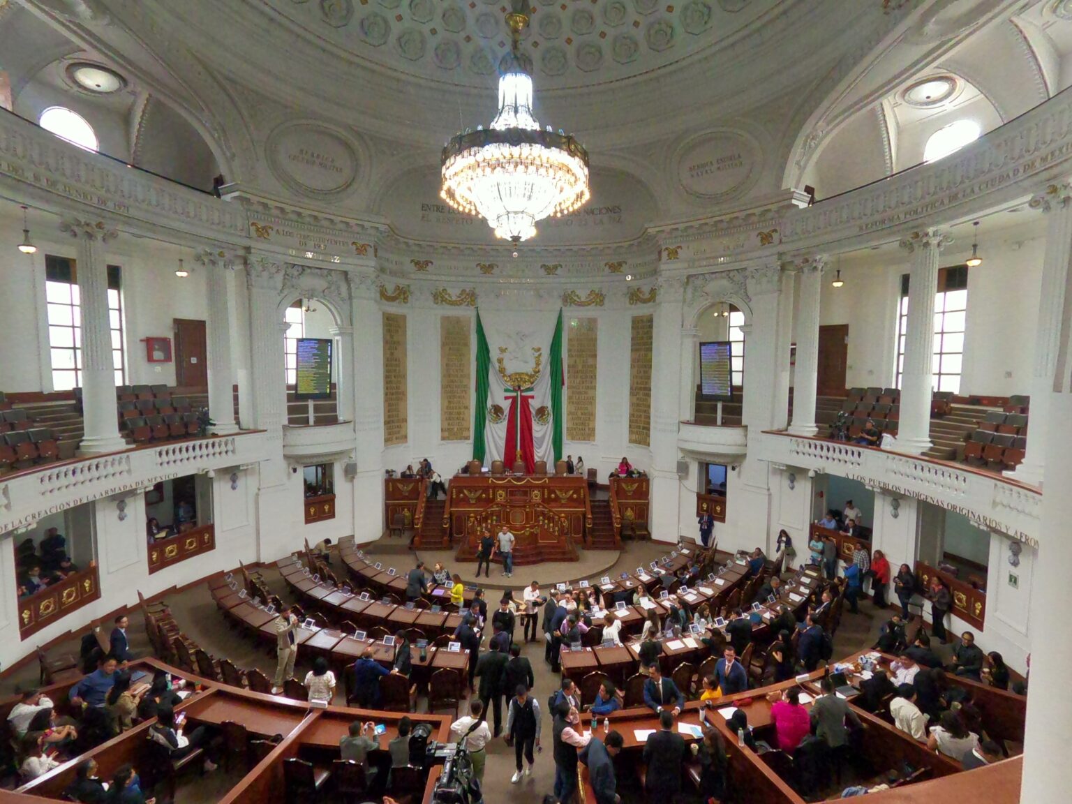 El Congreso de la CDMX prohíbe la apología del delito en espectáculos públicos