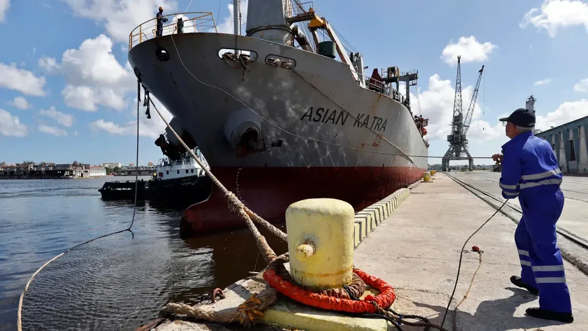 México y Uruguay envían mil 672 toneladas de ayuda humanitaria a Cuba