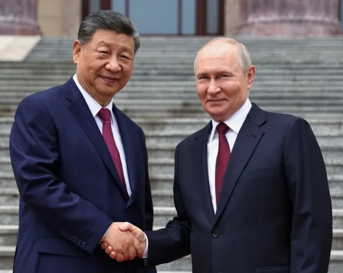 CHINA Y RUSIA REITERAN BUENA RELACIÓN; PUTIN Y XI JINPING SE REÚNEN EN PEKÍN