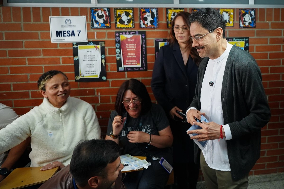 De la Espriella sorprende en Colombia y disputará la presidencia con Cepeda el 21 de junio