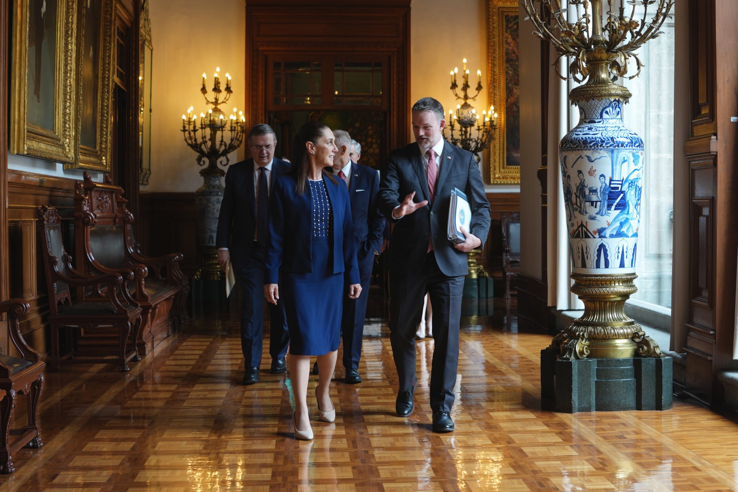 SHEINBAUM SE REÚNE CON JAMIESON GREER PARA HABLAR DE T-MEC