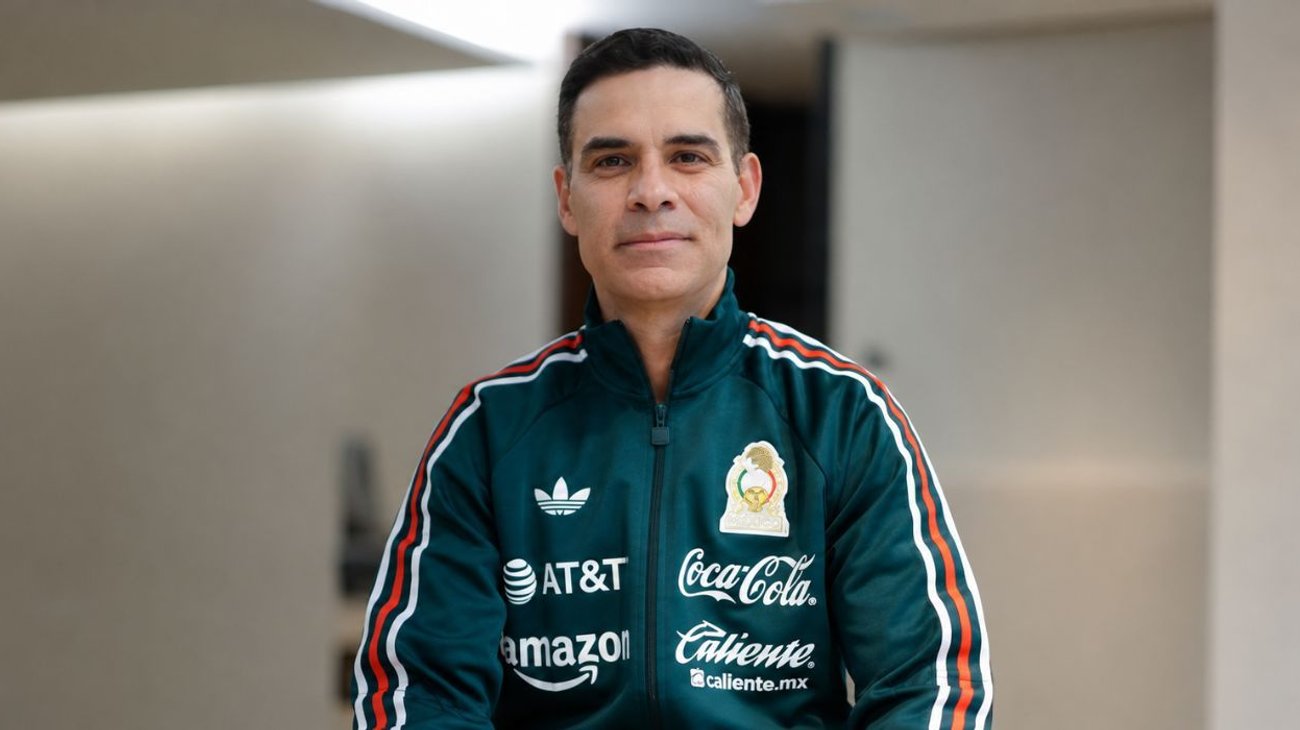 RAFAEL MÁRQUEZ DEBUTA CON SU PRIMERA CONVOCATORIA AL TRICOLOR