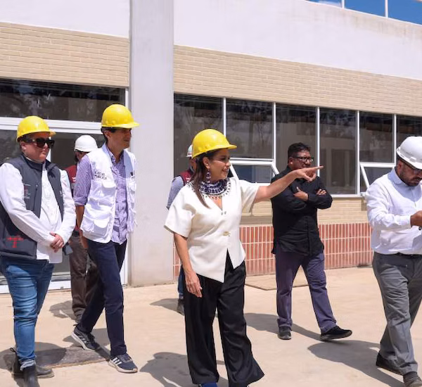 Brugada supervisa la nueva Clínica Condesa en Gustavo A. Madero