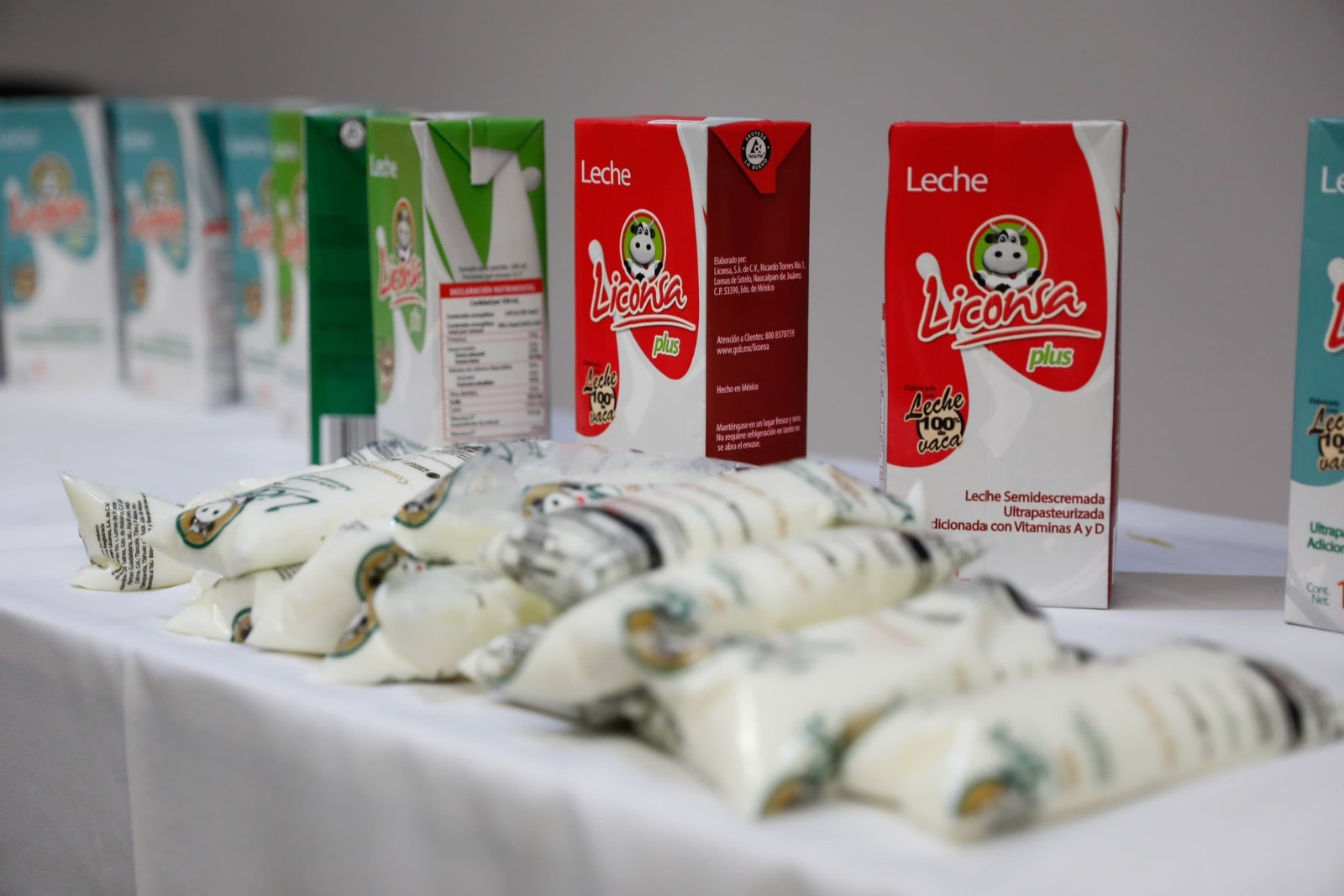 PRODUCCIÓN NACIONAL YA CUBRE TODA LA LECHE DEL PROGRAMA DEL BIENESTAR