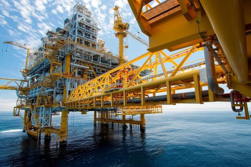 Pemex incrementó producción de petrolíferos en agosto