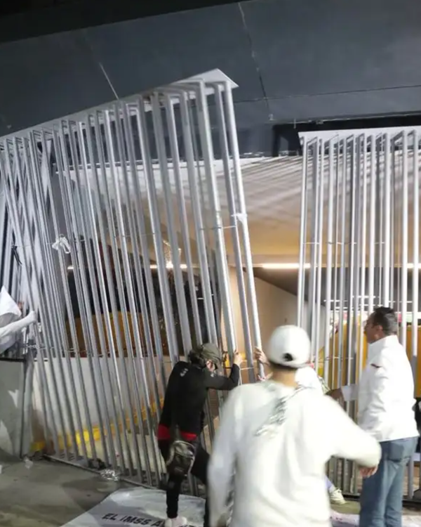 Trabajadores del IMSS irrumpen en sede sindical; acuerdan mesa de diálogo