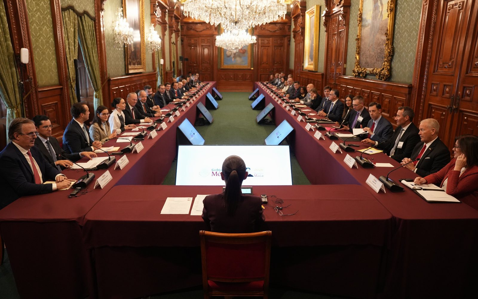 Sheinbaum se reúne con representantes de la Cámara de Comercio de Estados Unidos