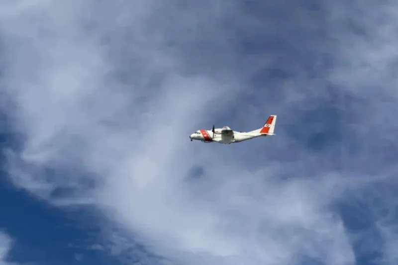 Buscan a seis personas tras desaparecer un avión médico rumbo a Boston