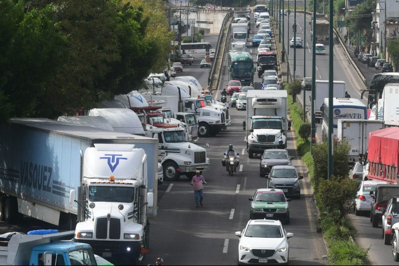 SEGOB reportó movilizaciones transportistas en 19 estados de la República este 26 de octubre