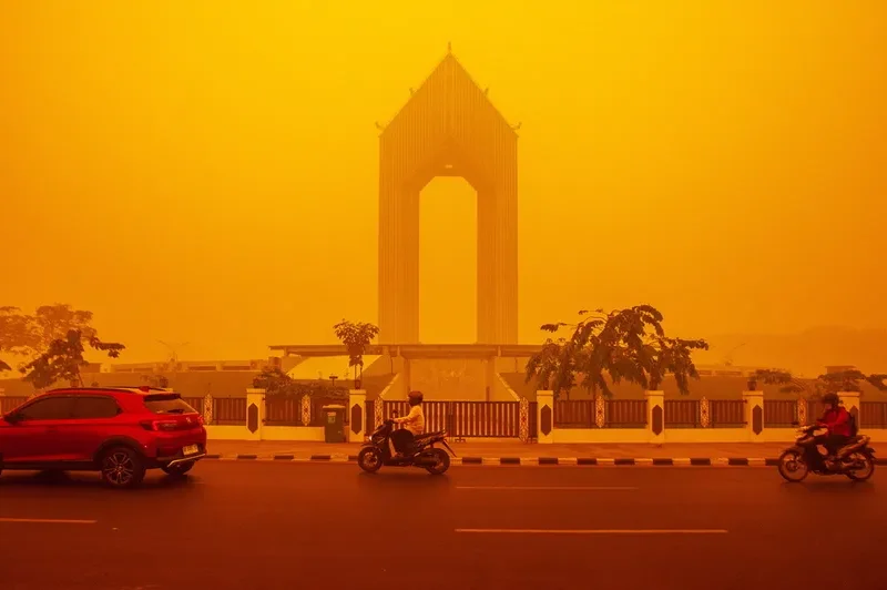 El humo de los incendios de Indonesia llega hasta Yakarta