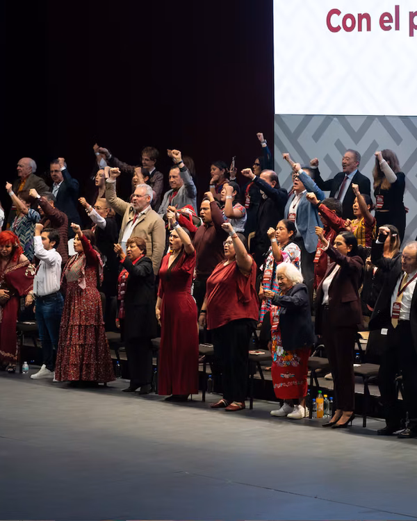 En su aniversario 15, dirigencia de Morena pide dejar atrás las pugnas internas