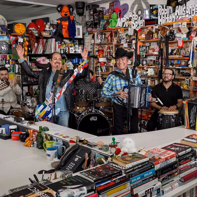 NPR admite recorte en el Tiny Desk de Los Tigres del Norte